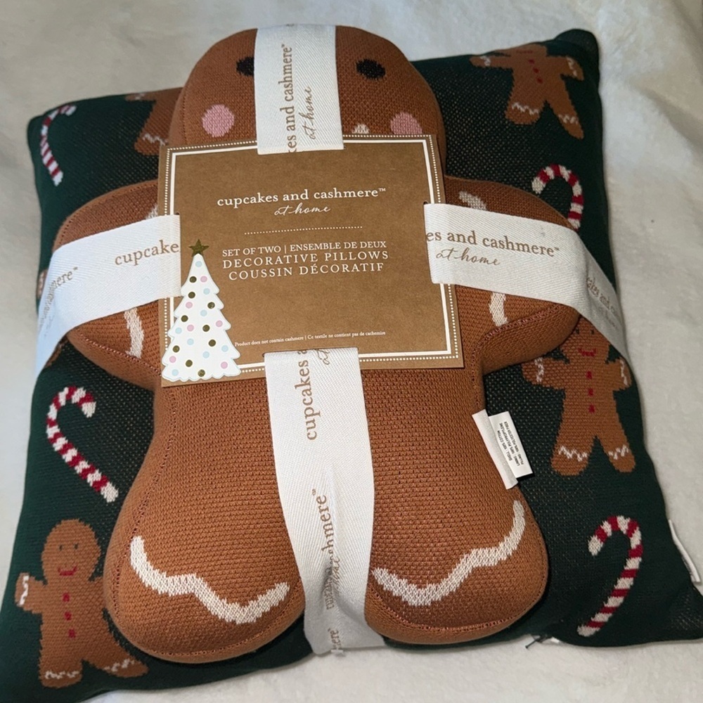 Cupcakes & Cashmere Gingerbread Pillow Set 2 pk New